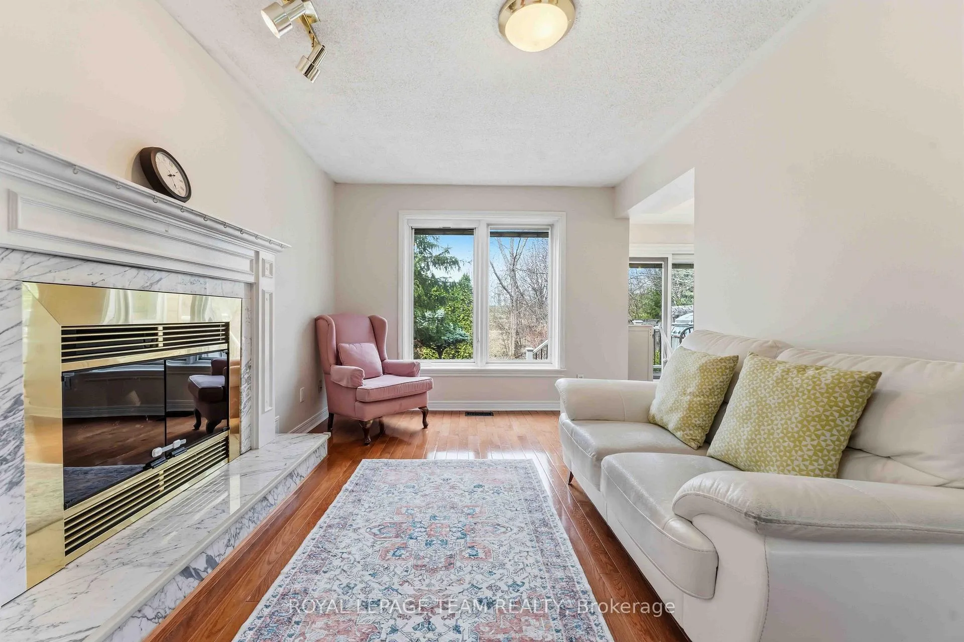 Photo 19 of 86 Sai Crescent, Ottawa, Hunt Club Park — HOMEH
