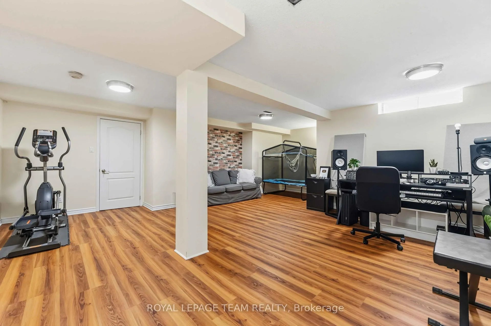 Photo 32 of 86 Sai Crescent, Ottawa, Hunt Club Park — HOMEH
