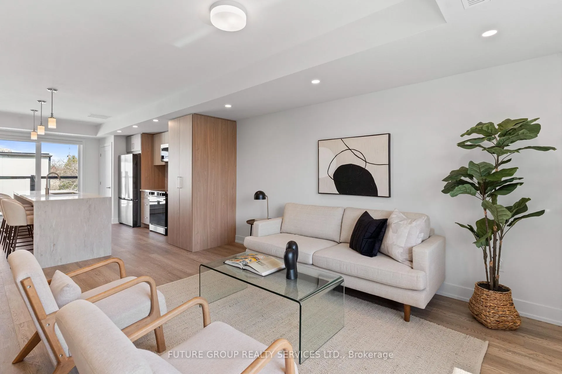 Front of Unit Unit 4, 15 Acorn Avenue