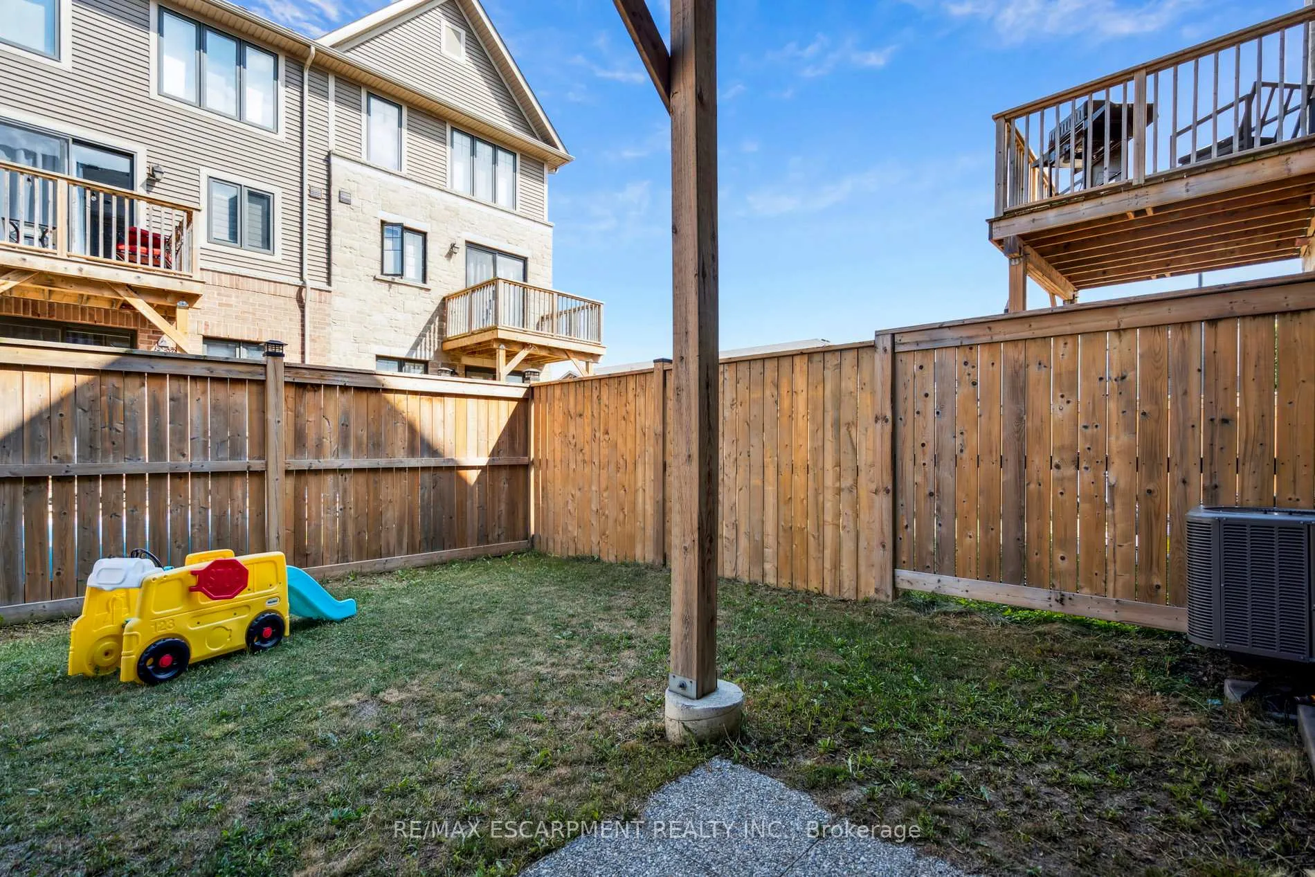 Photo 31 of Unit 130, 1890 Rymal Road E, Hamilton, Rural Glanbrook — HOMEH