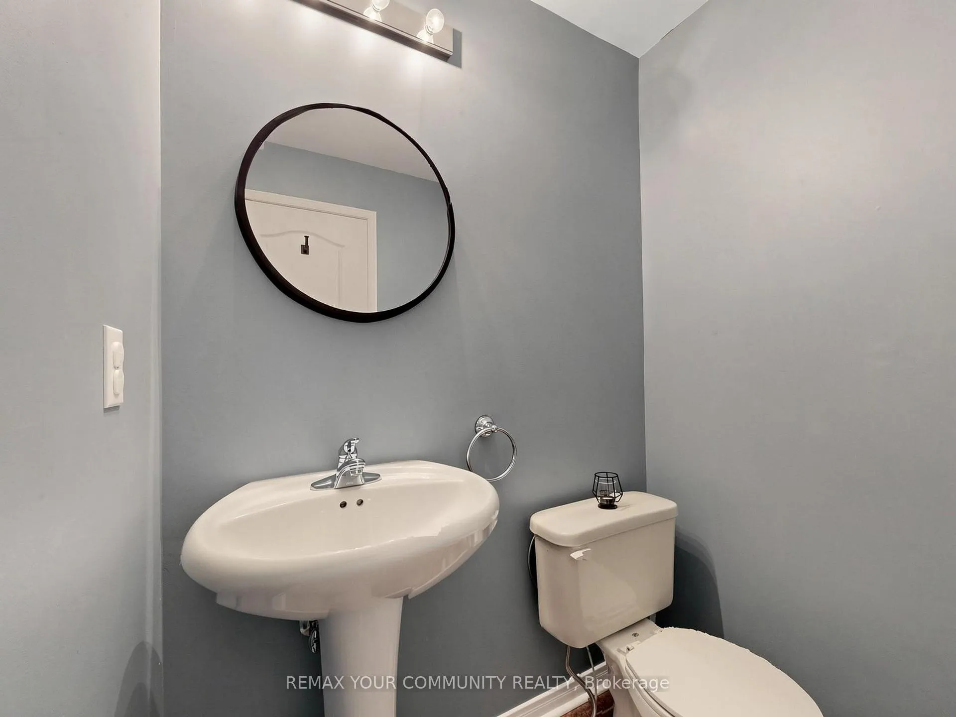 Photo 25 of 2327 Sutton Drive, Burlington, Orchard — HOMEH