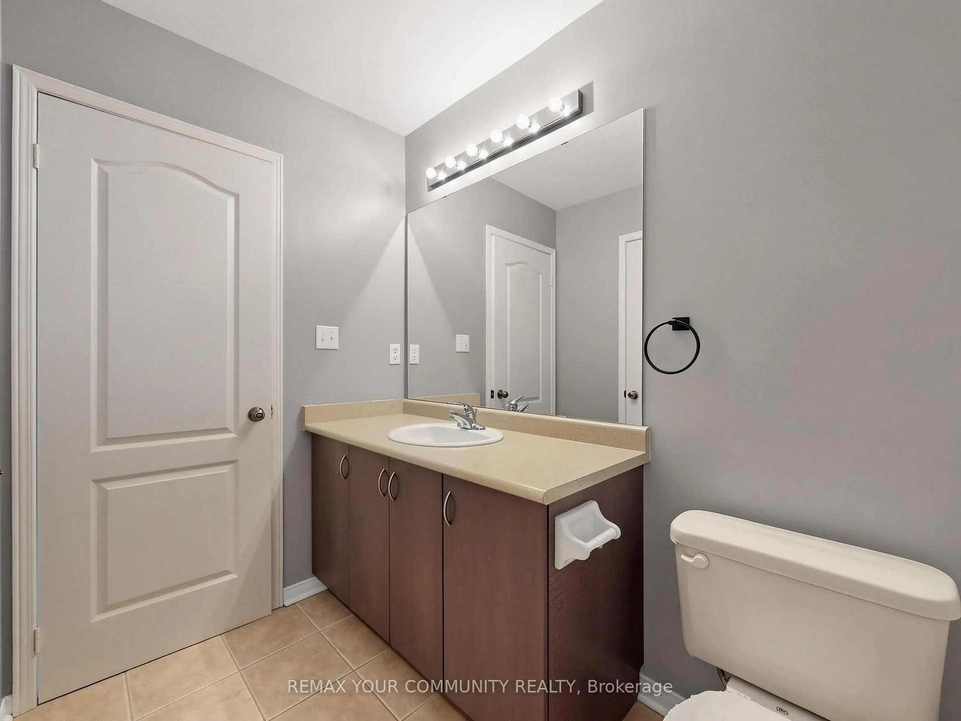 Photo 39 of 2327 Sutton Drive, Burlington, Orchard — HOMEH