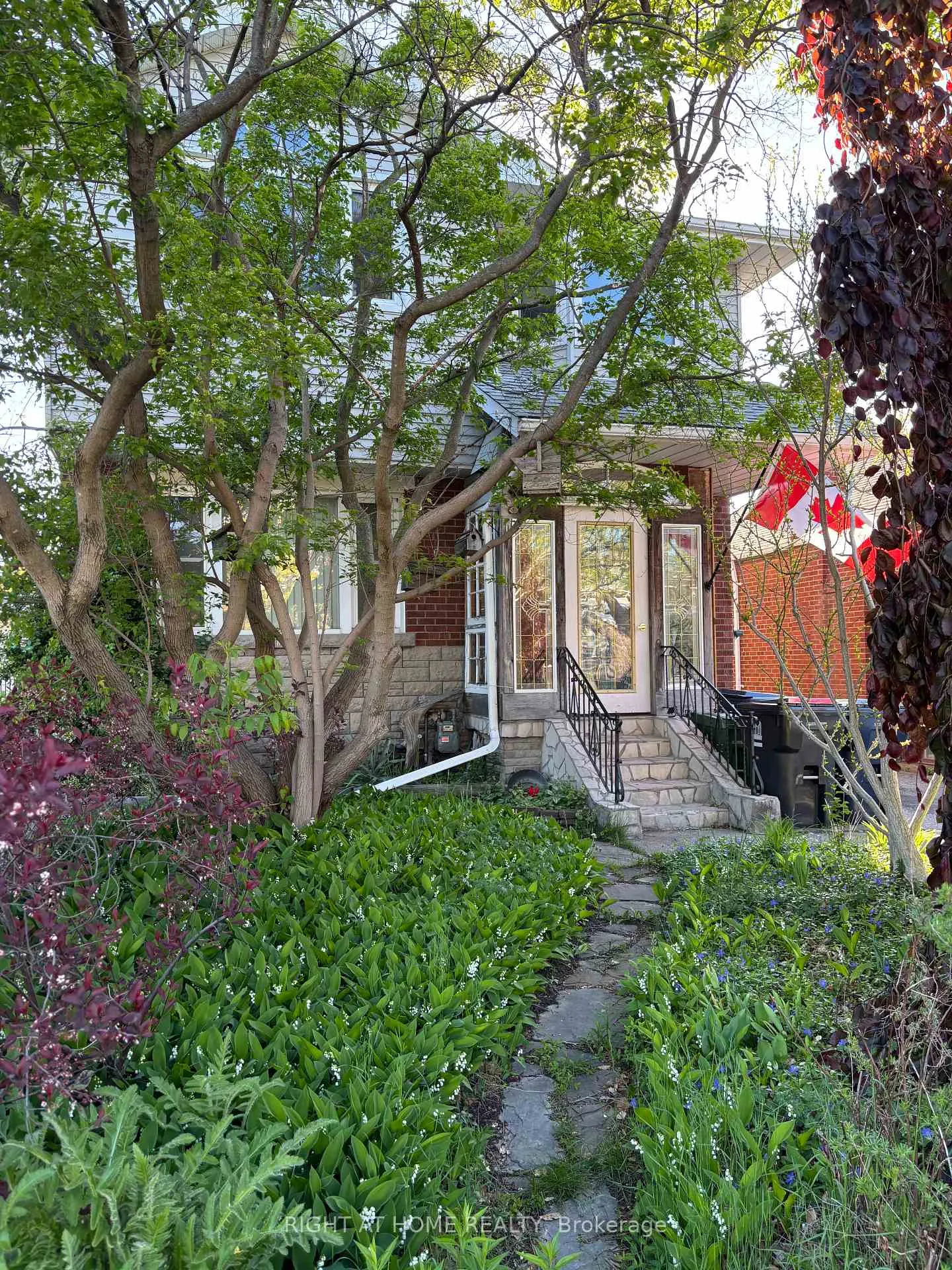 Front of Unit Main, 952 Coxwell Avenue