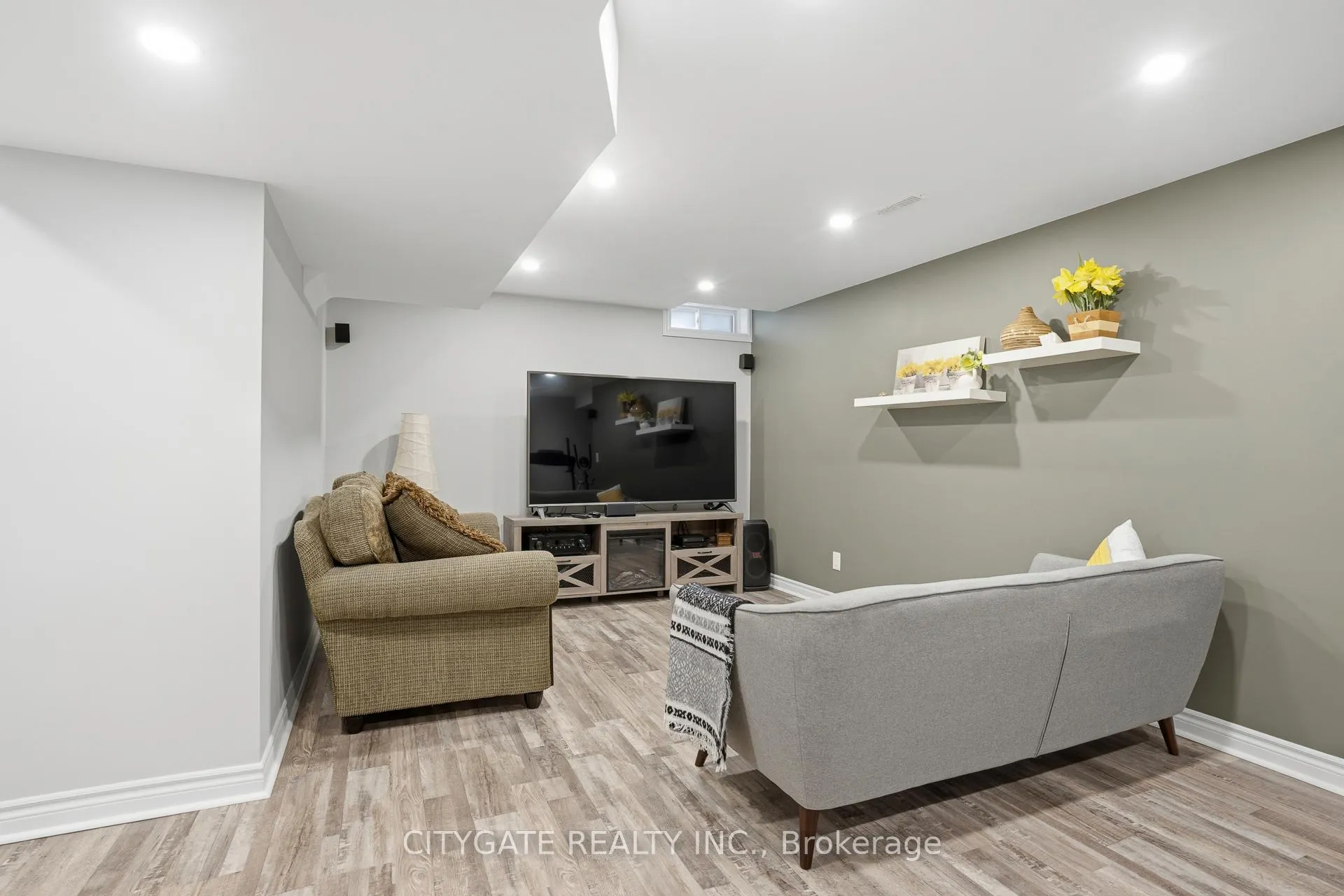 Photo 22 of 1062 Ferguson Drive, Milton, Beaty — HOMEH