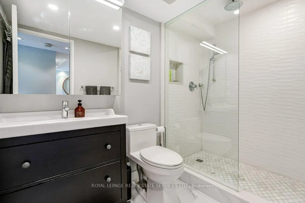 Photo 16 of Unit 502, 1700 The Collegeway, Mississauga, Erin Mills — HOMEH