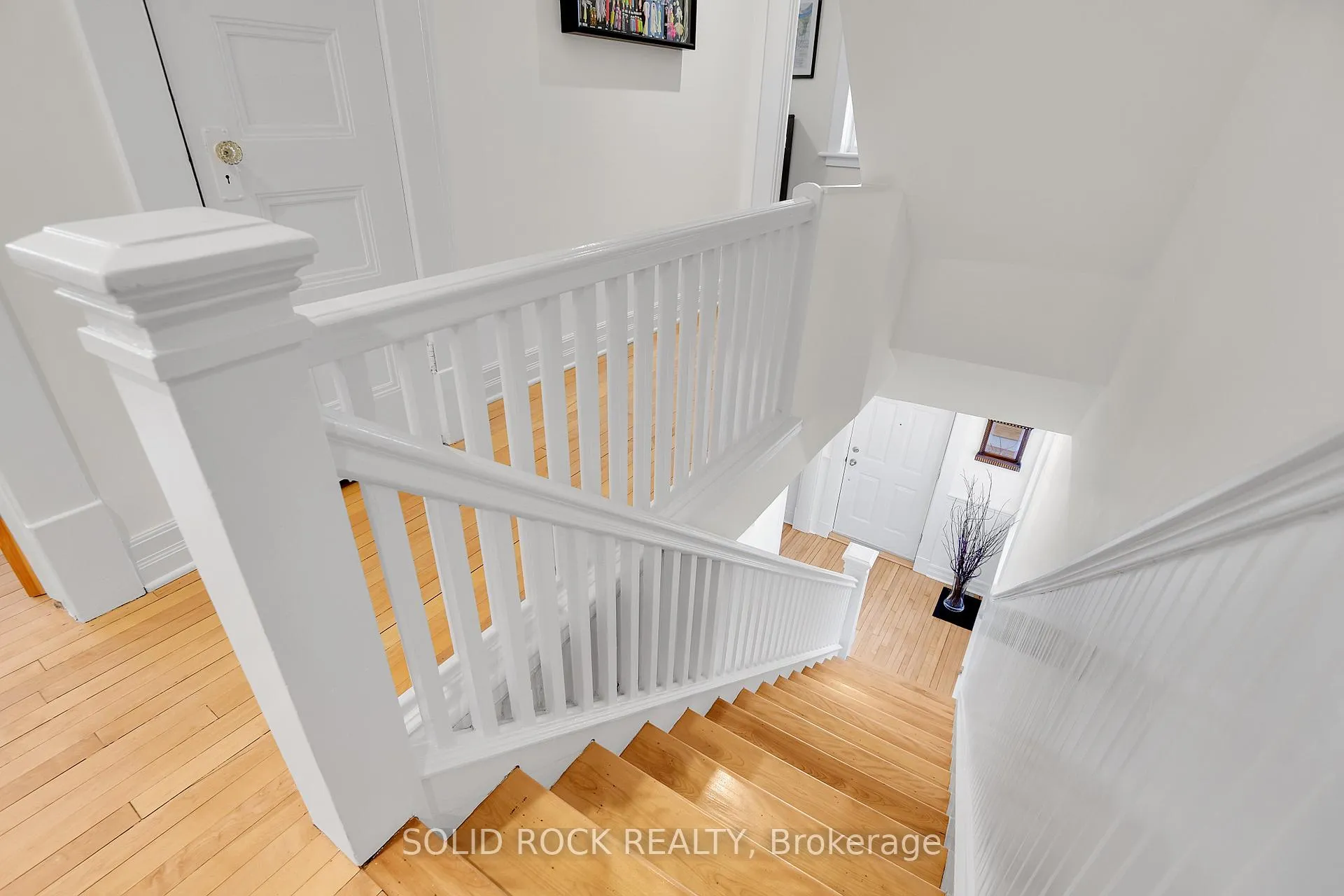 Photo 22 of 32 Clarendon Avenue, Ottawa, Ottawa West — HOMEH