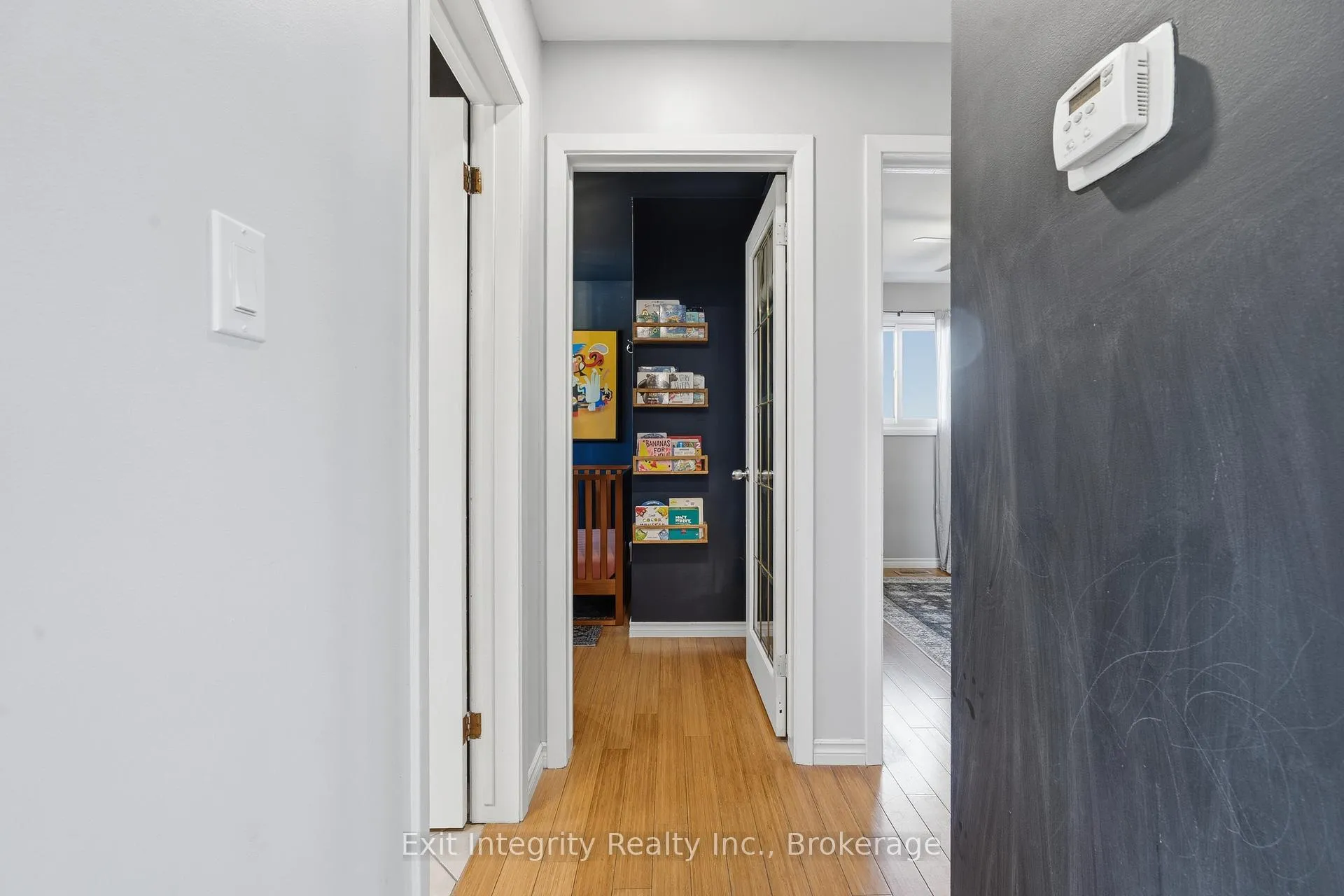 Photo 10 of 4 Howard Street, Norfolk, Simcoe — HOMEH
