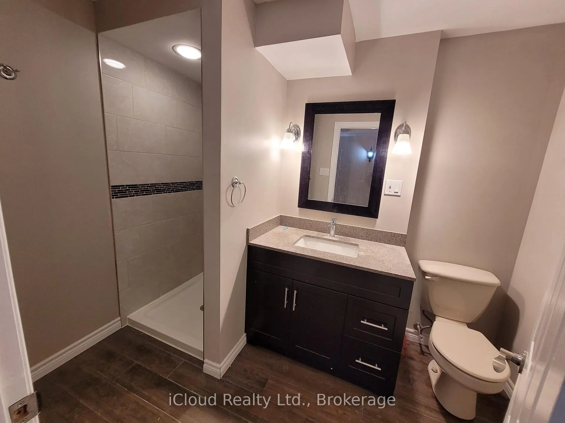 Photo 4 of 3103 Harris-Basement Crescent, Mississauga, Meadowvale — HOMEH