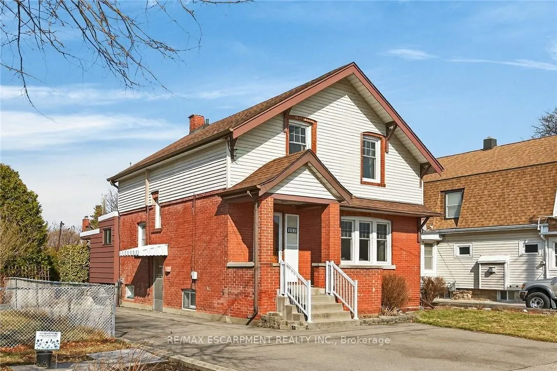 Photo 2 of 257 Queensdale Avenue E, Hamilton, Inch Park — HOMEH