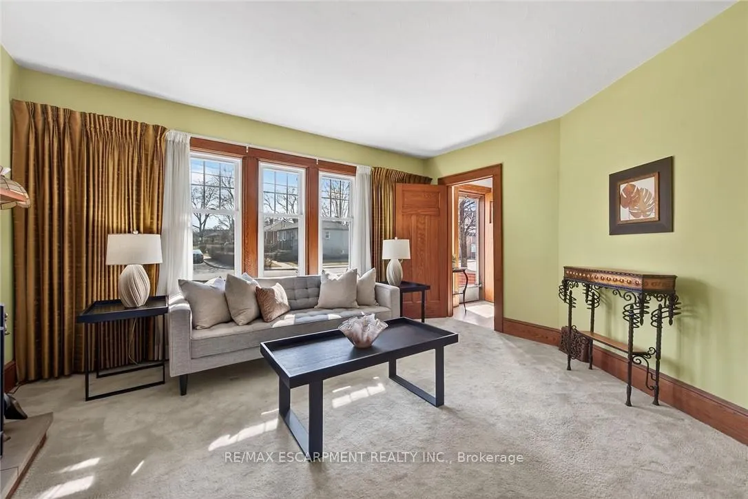 Photo 8 of 257 Queensdale Avenue E, Hamilton, Inch Park — HOMEH