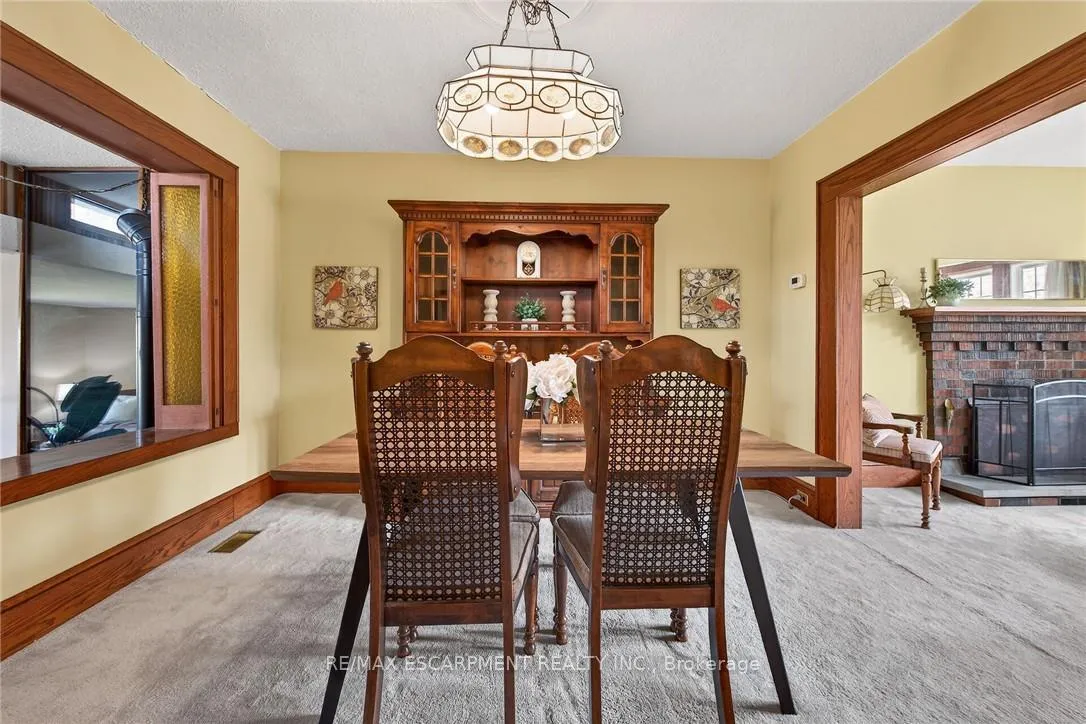Photo 11 of 257 Queensdale Avenue E, Hamilton, Inch Park — HOMEH