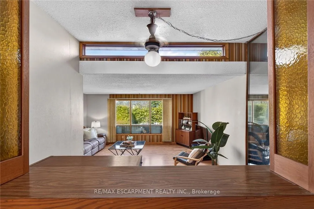 Photo 14 of 257 Queensdale Avenue E, Hamilton, Inch Park — HOMEH