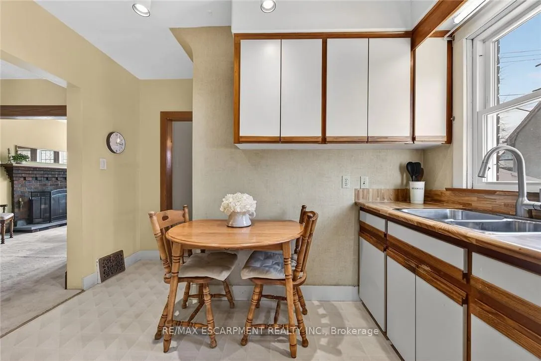 Photo 19 of 257 Queensdale Avenue E, Hamilton, Inch Park — HOMEH