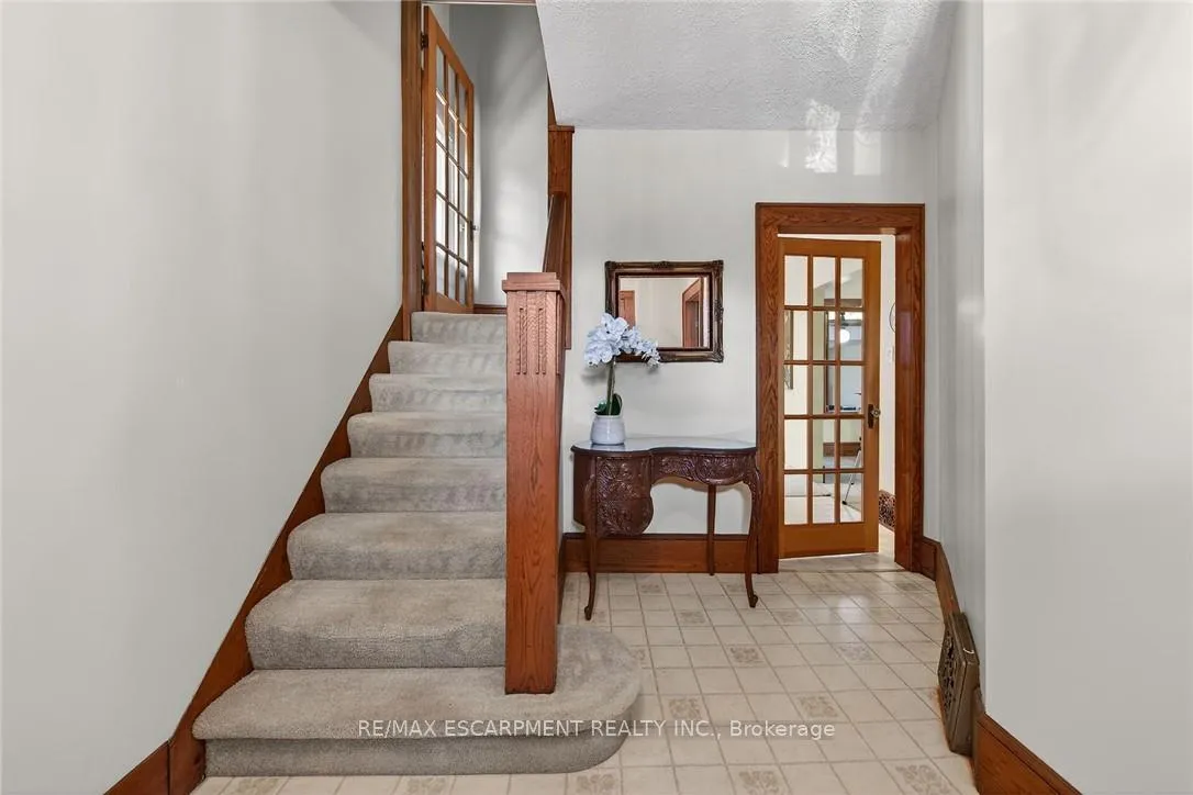 Photo 29 of 257 Queensdale Avenue E, Hamilton, Inch Park — HOMEH