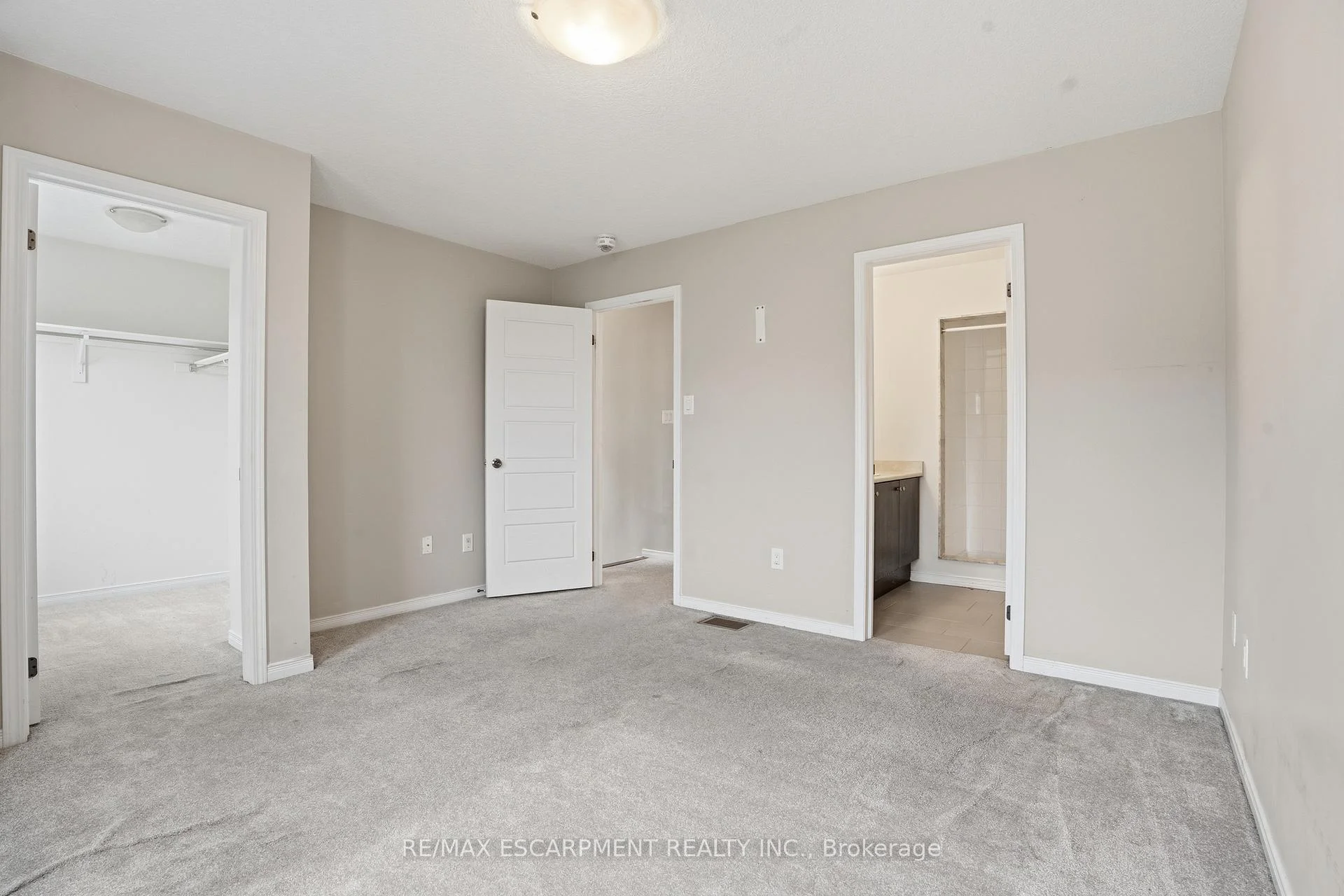 Photo 21 of 7774 Buckeye Crescent, Niagara Falls, Brown — HOMEH