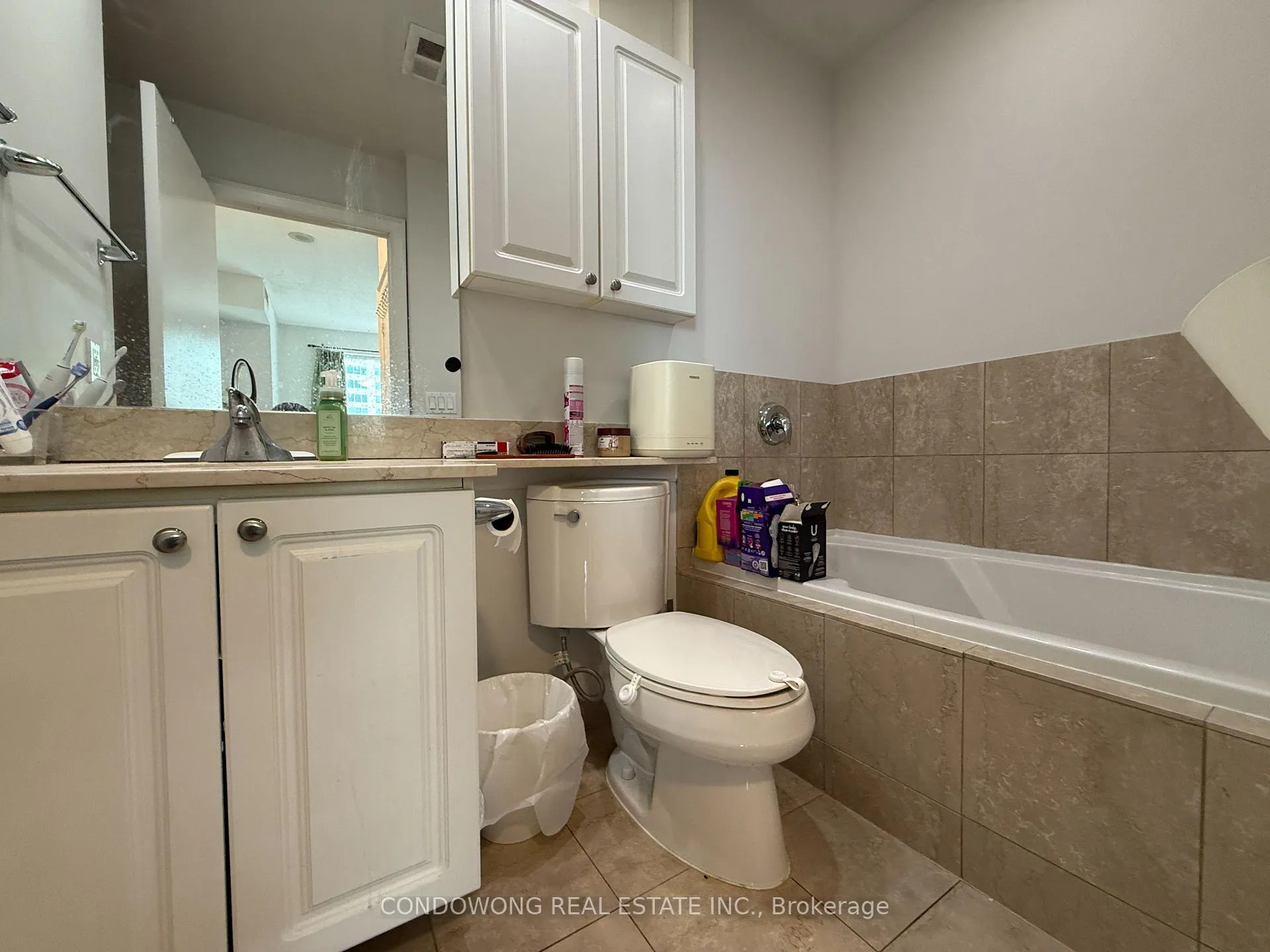 Photo 7 of Unit 3812, 8 Park Road, Toronto, Rosedale-Moore Park — HOMEH