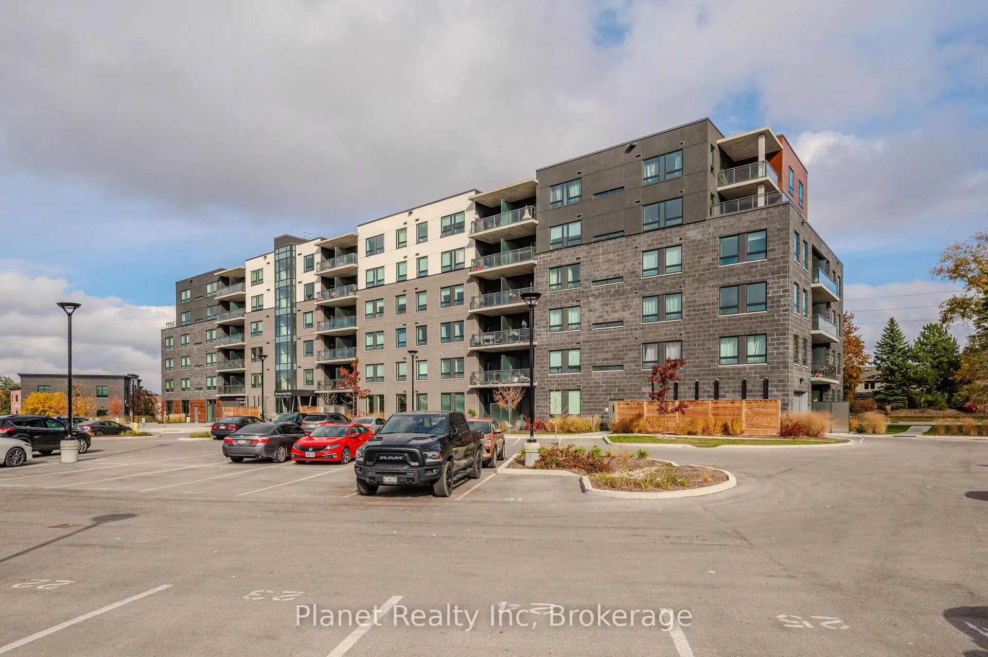Photo 2 of Unit 611, 26 Lowes Road W, Guelph, Clairfields/Hanlon Business Park — HOMEH