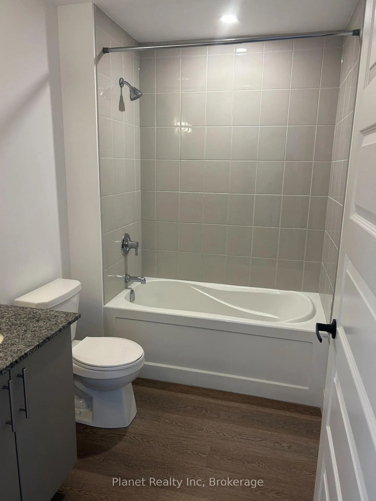 Photo 6 of Unit 611, 26 Lowes Road W, Guelph, Clairfields/Hanlon Business Park — HOMEH