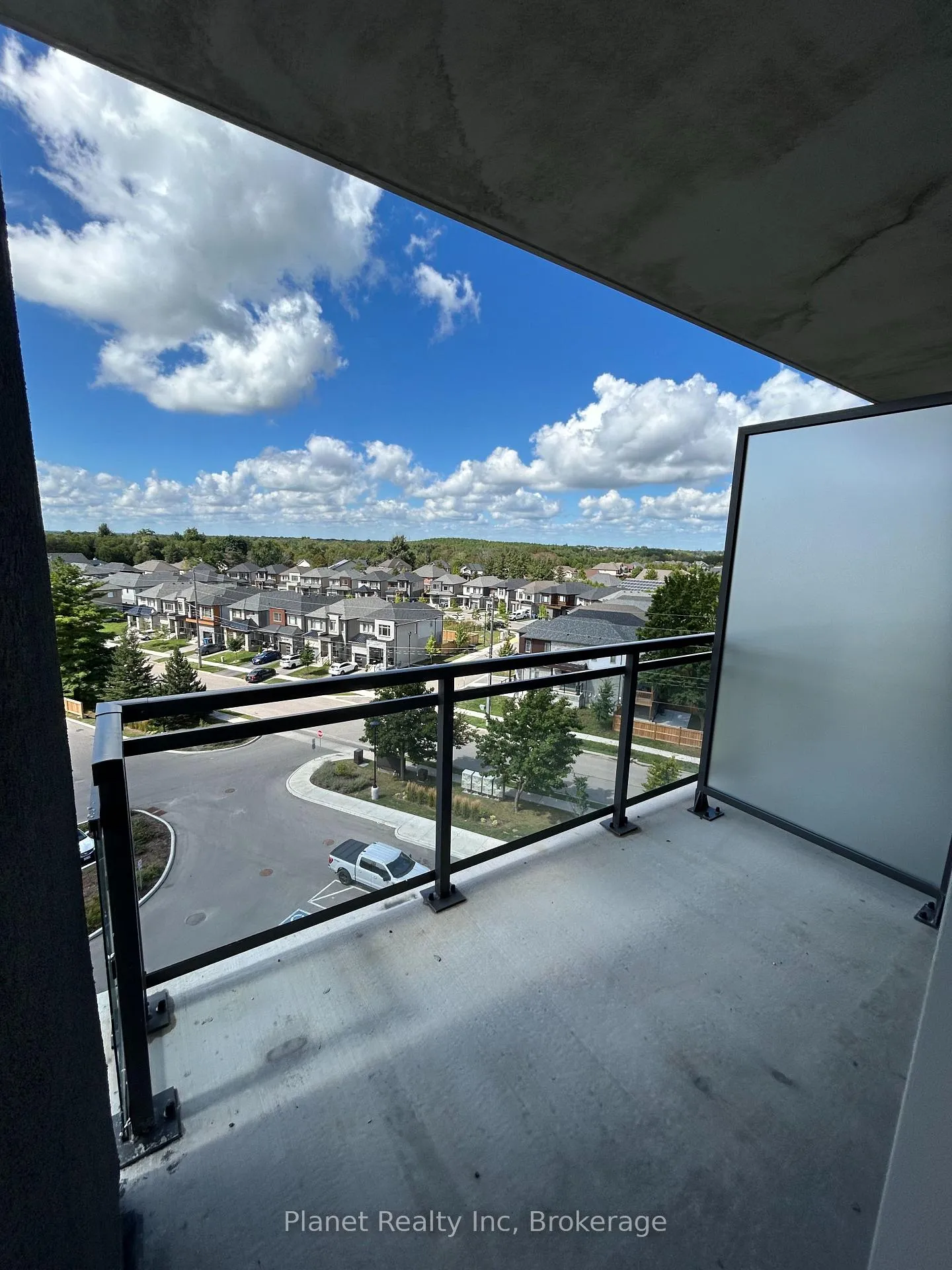 Photo 18 of Unit 611, 26 Lowes Road W, Guelph, Clairfields/Hanlon Business Park — HOMEH
