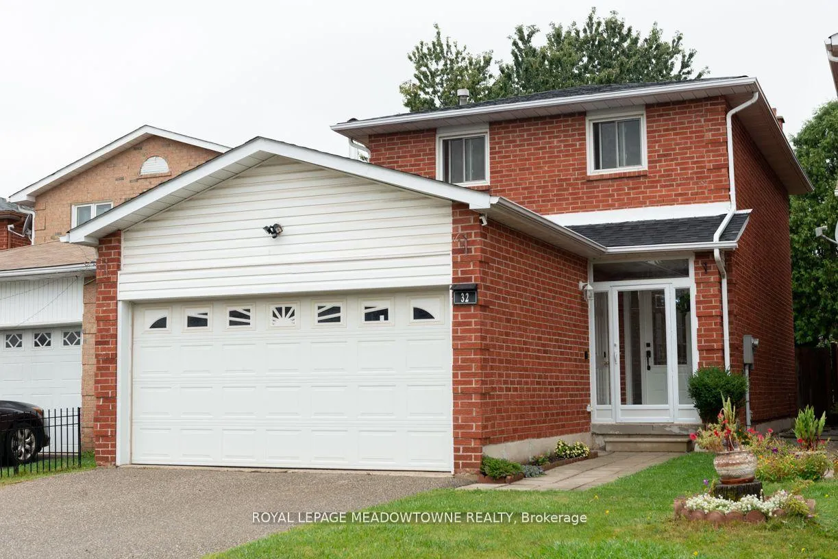 Front of 32 Clarridge Court