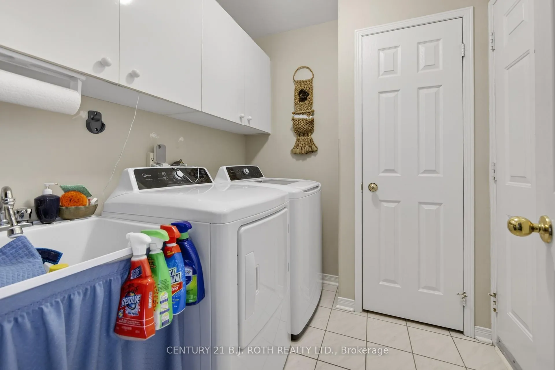 Photo 8 of 164 Livingstone Street W, Barrie, West Bayfield — HOMEH