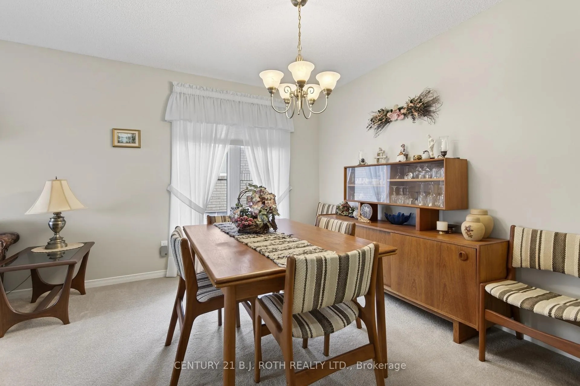 Photo 12 of 164 Livingstone Street W, Barrie, West Bayfield — HOMEH