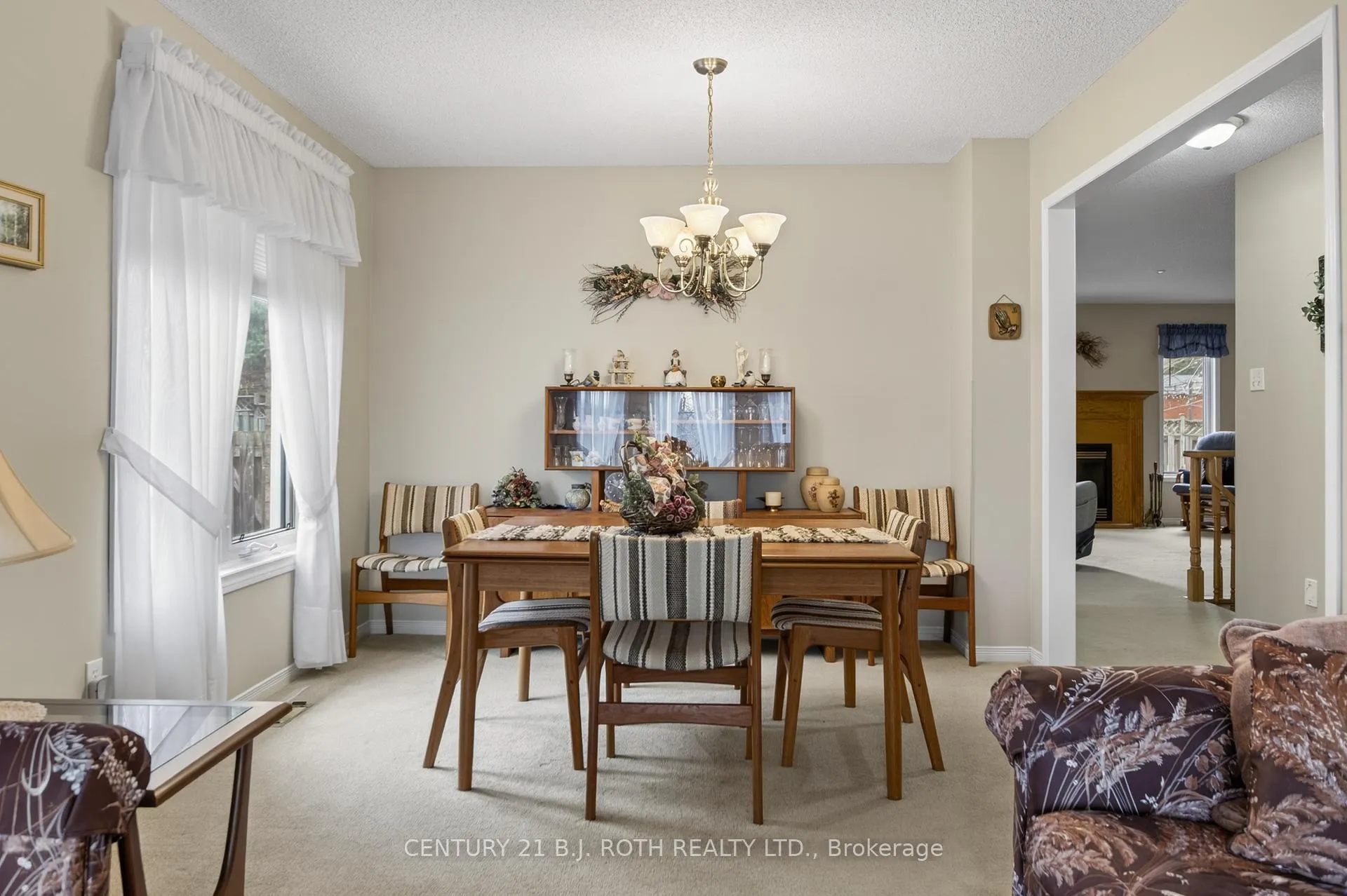 Photo 17 of 164 Livingstone Street W, Barrie, West Bayfield — HOMEH
