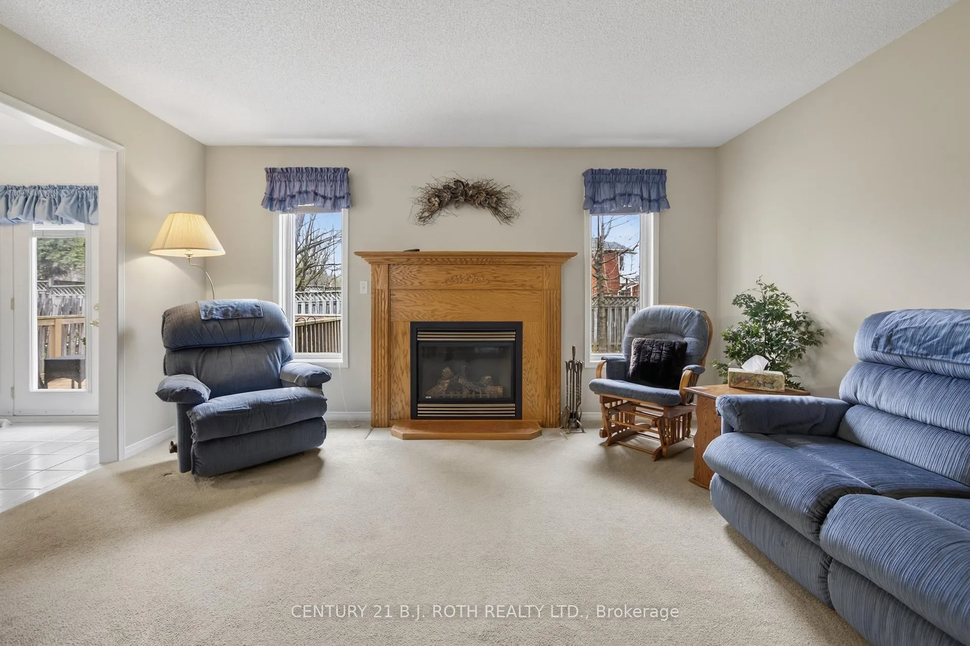 Photo 19 of 164 Livingstone Street W, Barrie, West Bayfield — HOMEH