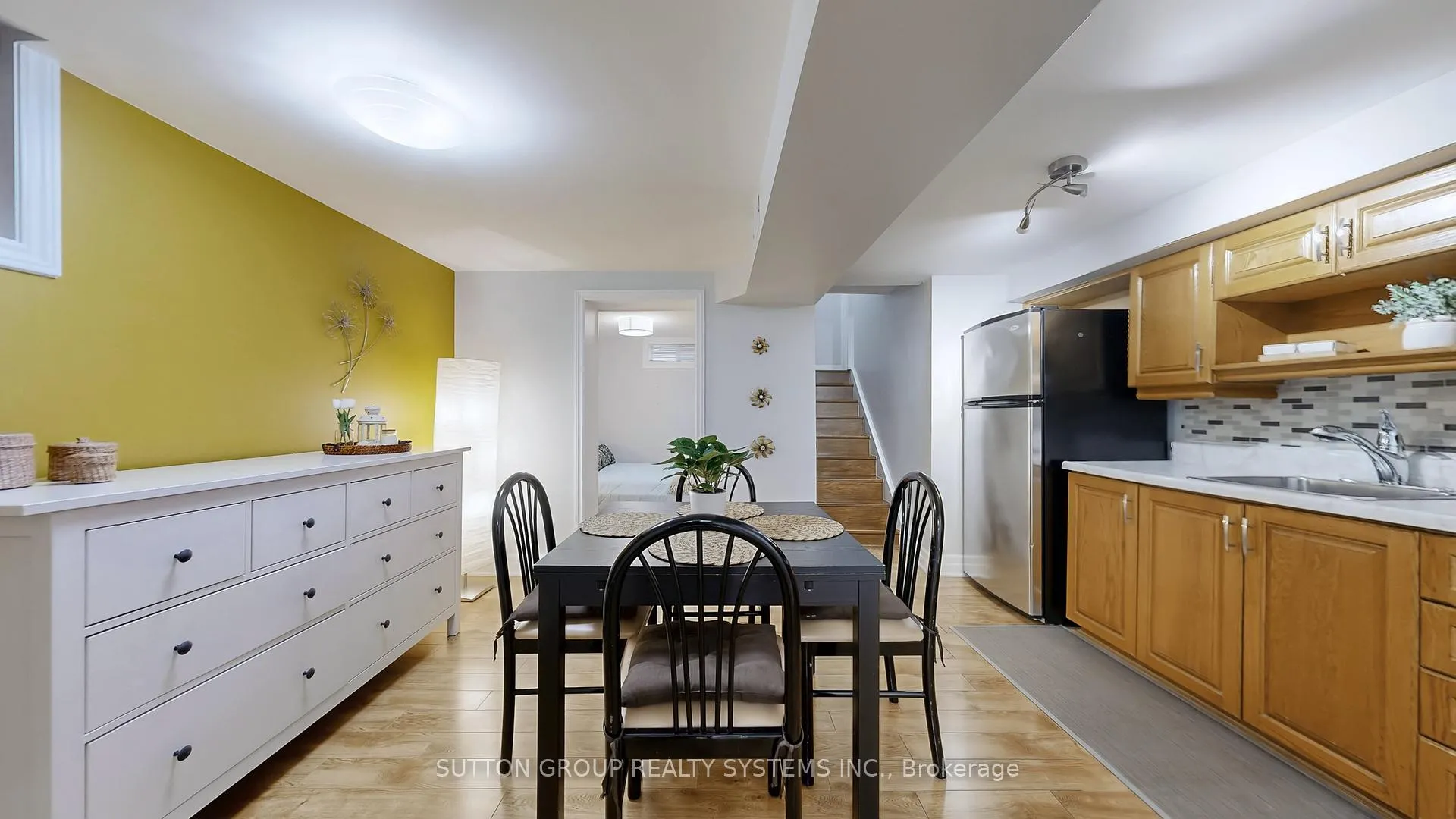 Photo 25 of 38 Donald Avenue, Toronto, Keelesdale-Eglinton West — HOMEH