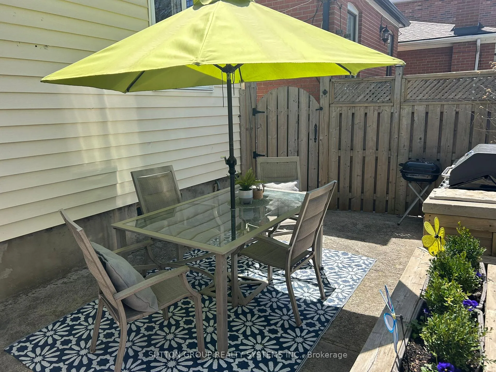 Photo 39 of 38 Donald Avenue, Toronto, Keelesdale-Eglinton West — HOMEH