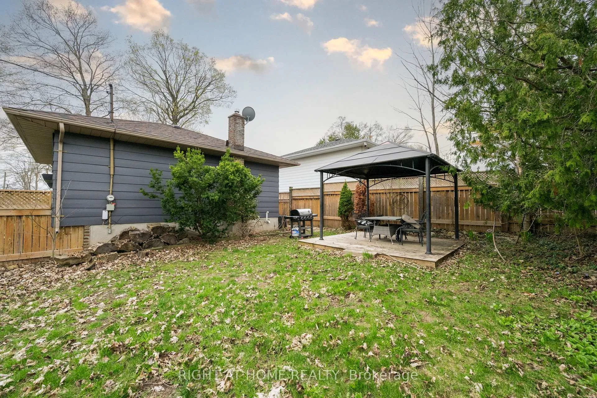 Photo 15 of 323 Lindan Avenue, Selwyn — HOMEH
