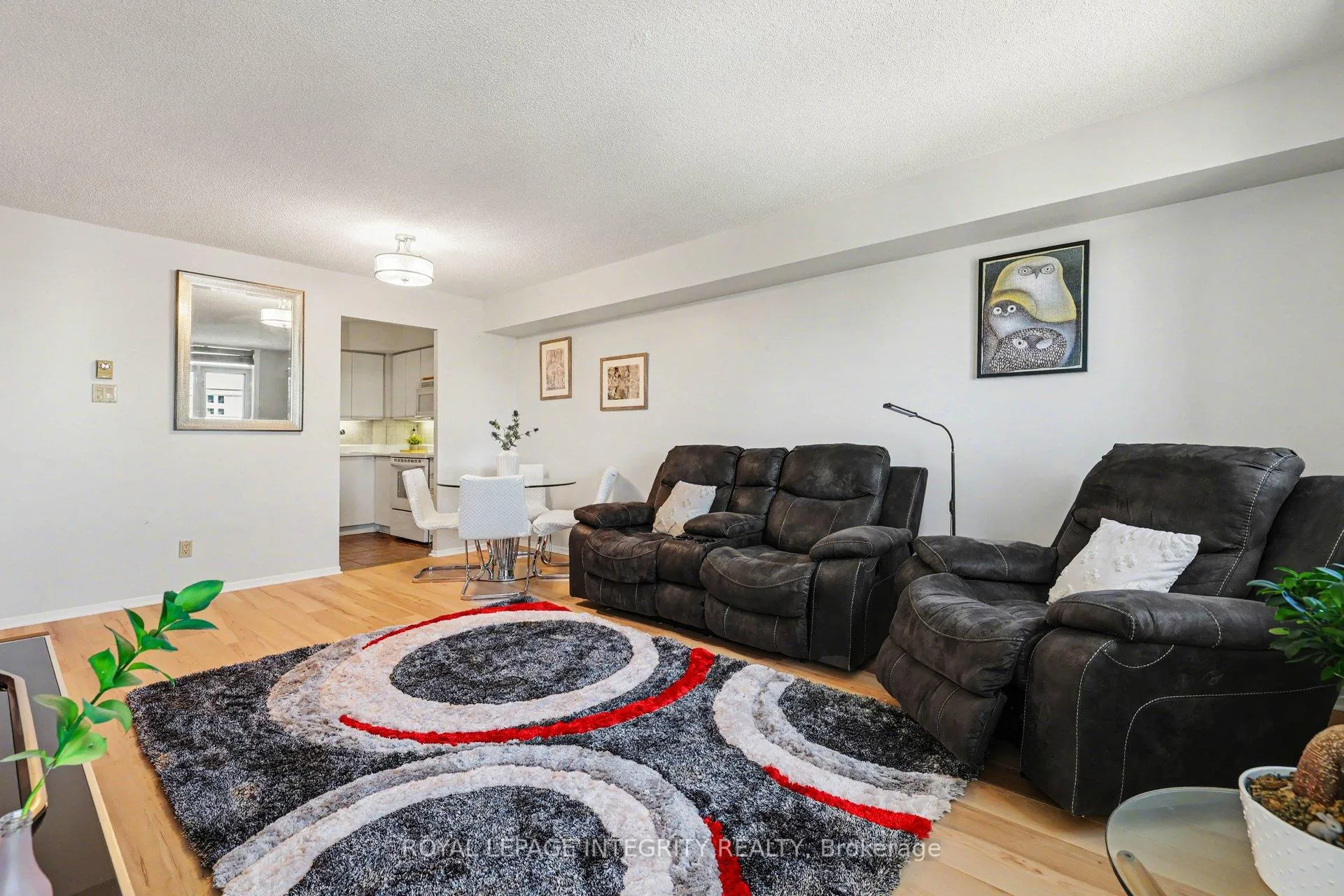 Photo 6 of Unit 928, 1025 Grenon Avenue, Ottawa, Fairfield Heights — HOMEH