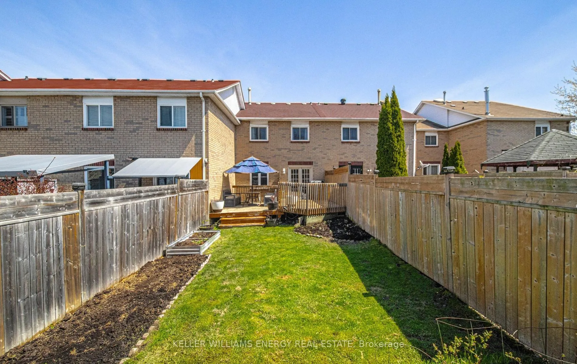 Photo 9 of 1109 Glen Eden Court, Pickering, Liverpool — HOMEH