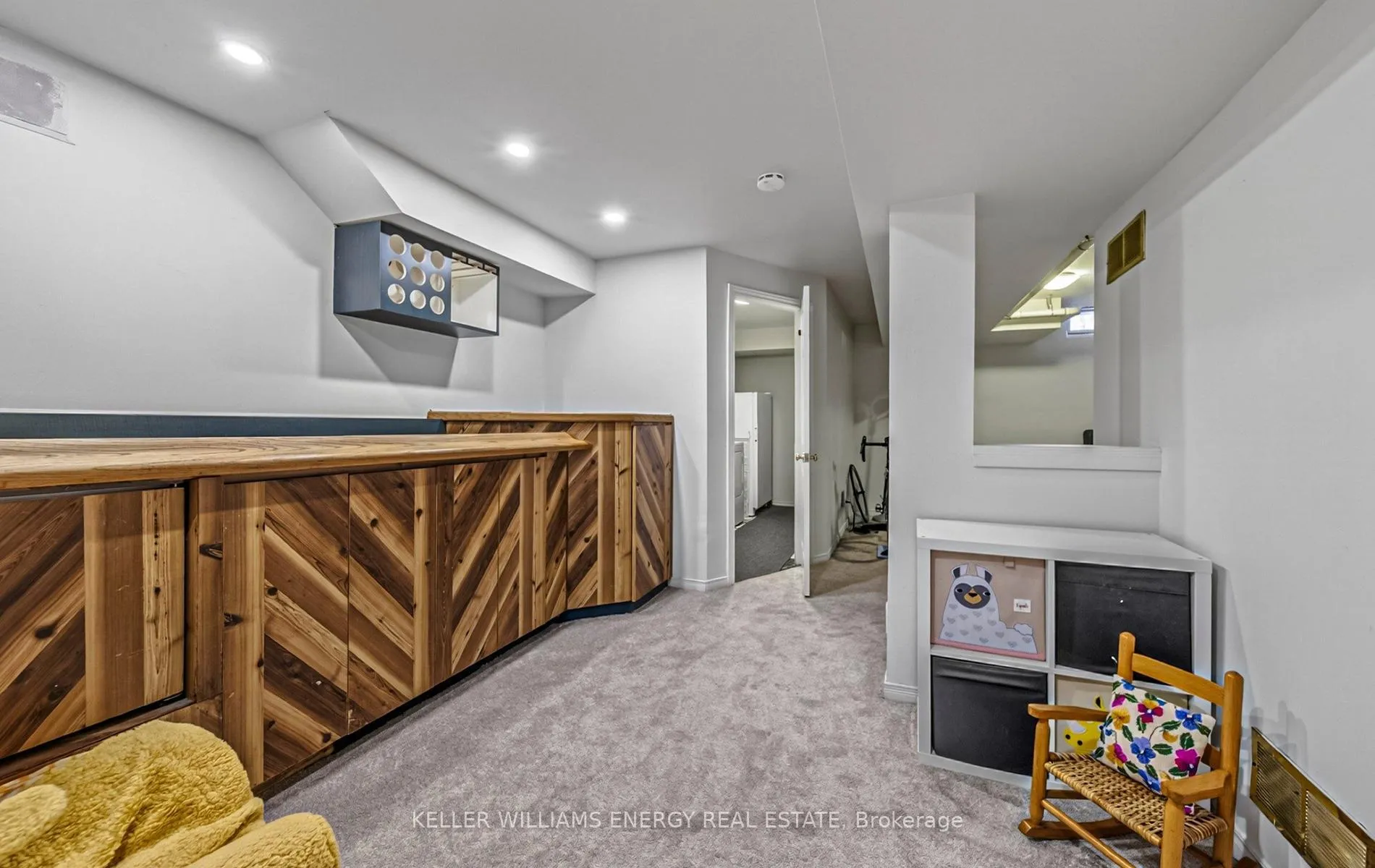 Photo 37 of 1109 Glen Eden Court, Pickering, Liverpool — HOMEH