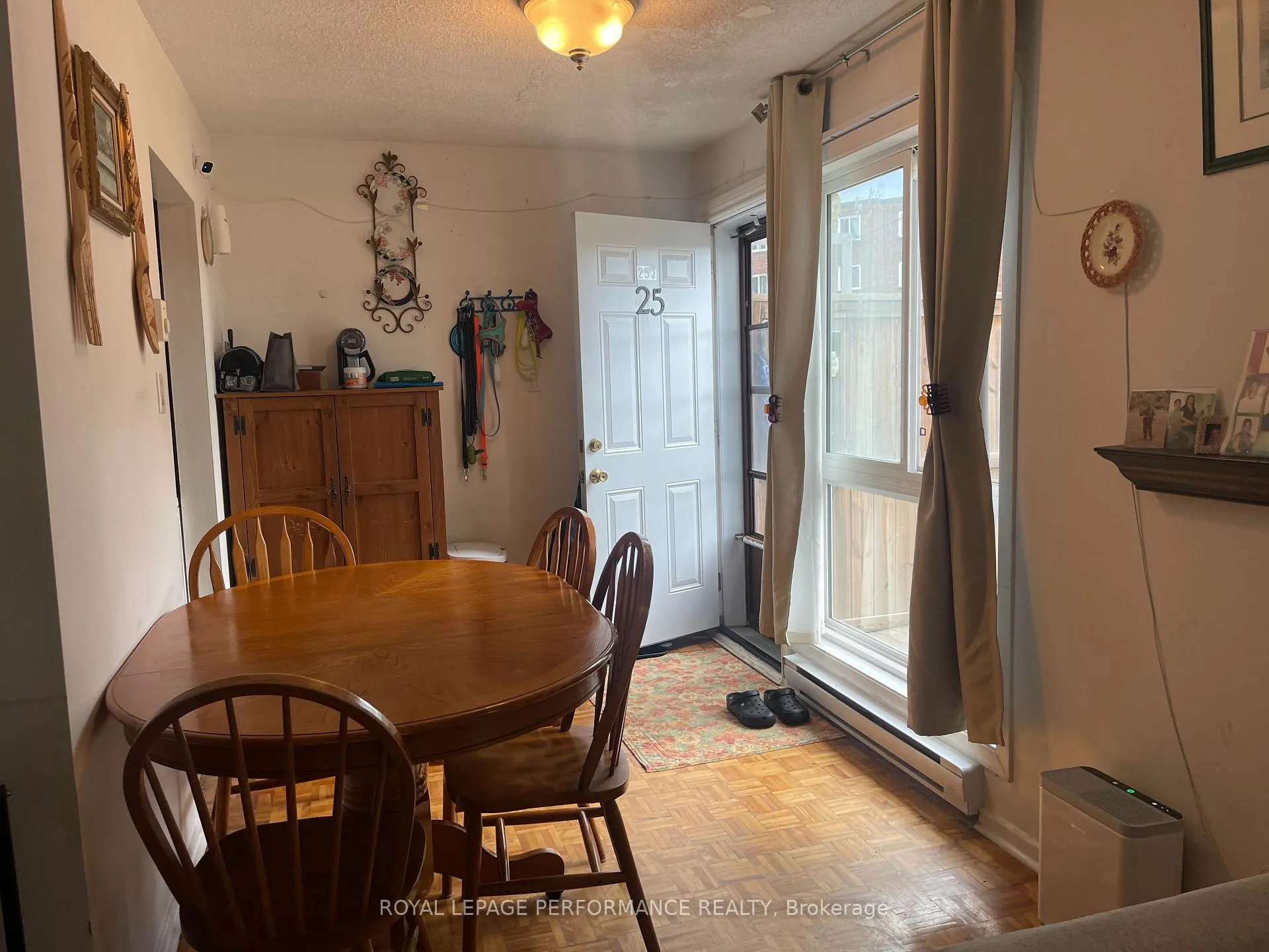 Photo 3 of Unit 25J, 1958 Jasmine Crescent E, Ottawa, Beacon Hill South — HOMEH