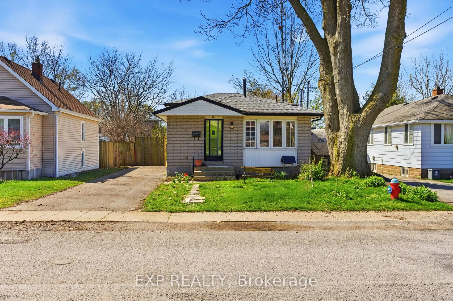 Front of 6376 Ash Street