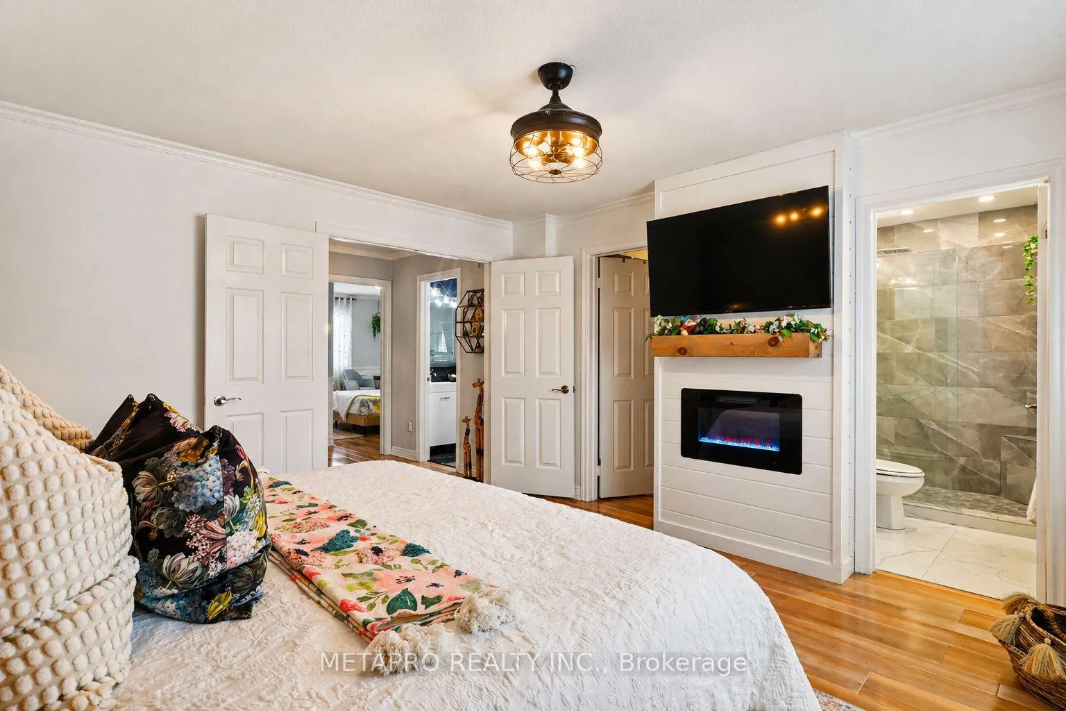 Photo 24 of Unit 6, 2880 Headon Forest Drive, Burlington, Headon — HOMEH