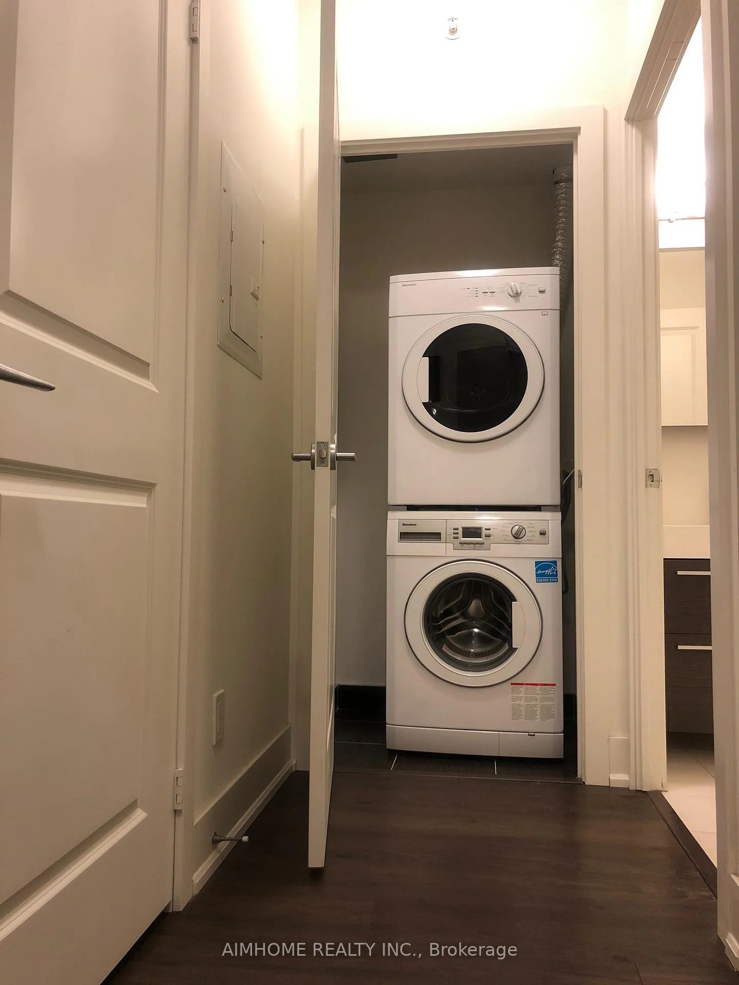 Photo 7 of Unit 405, 180 Enterprise Boulevard, Markham, Unionville — HOMEH