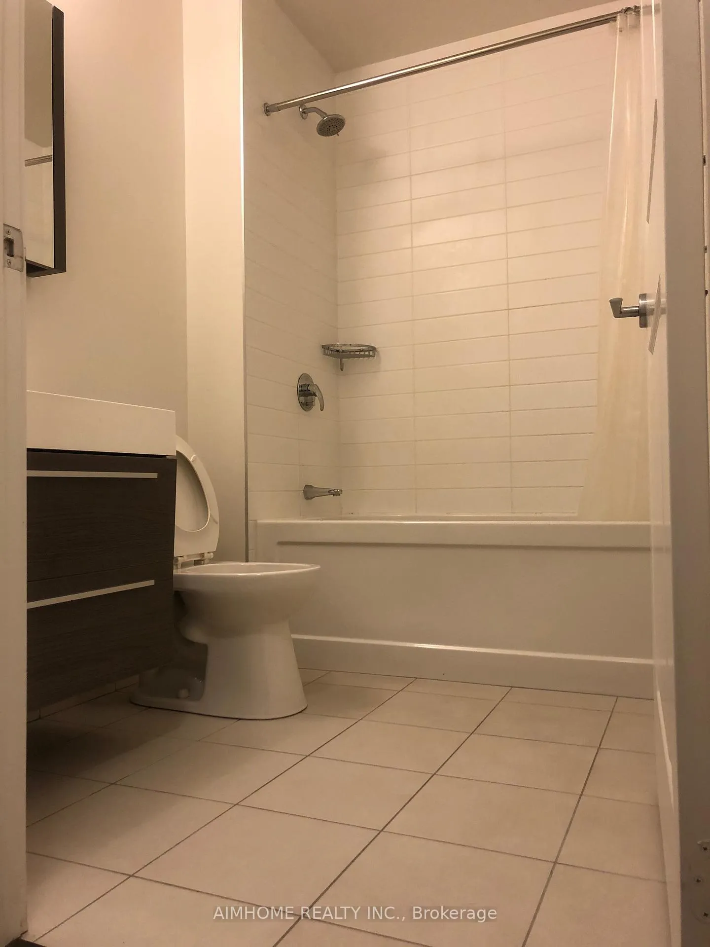 Photo 8 of Unit 405, 180 Enterprise Boulevard, Markham, Unionville — HOMEH