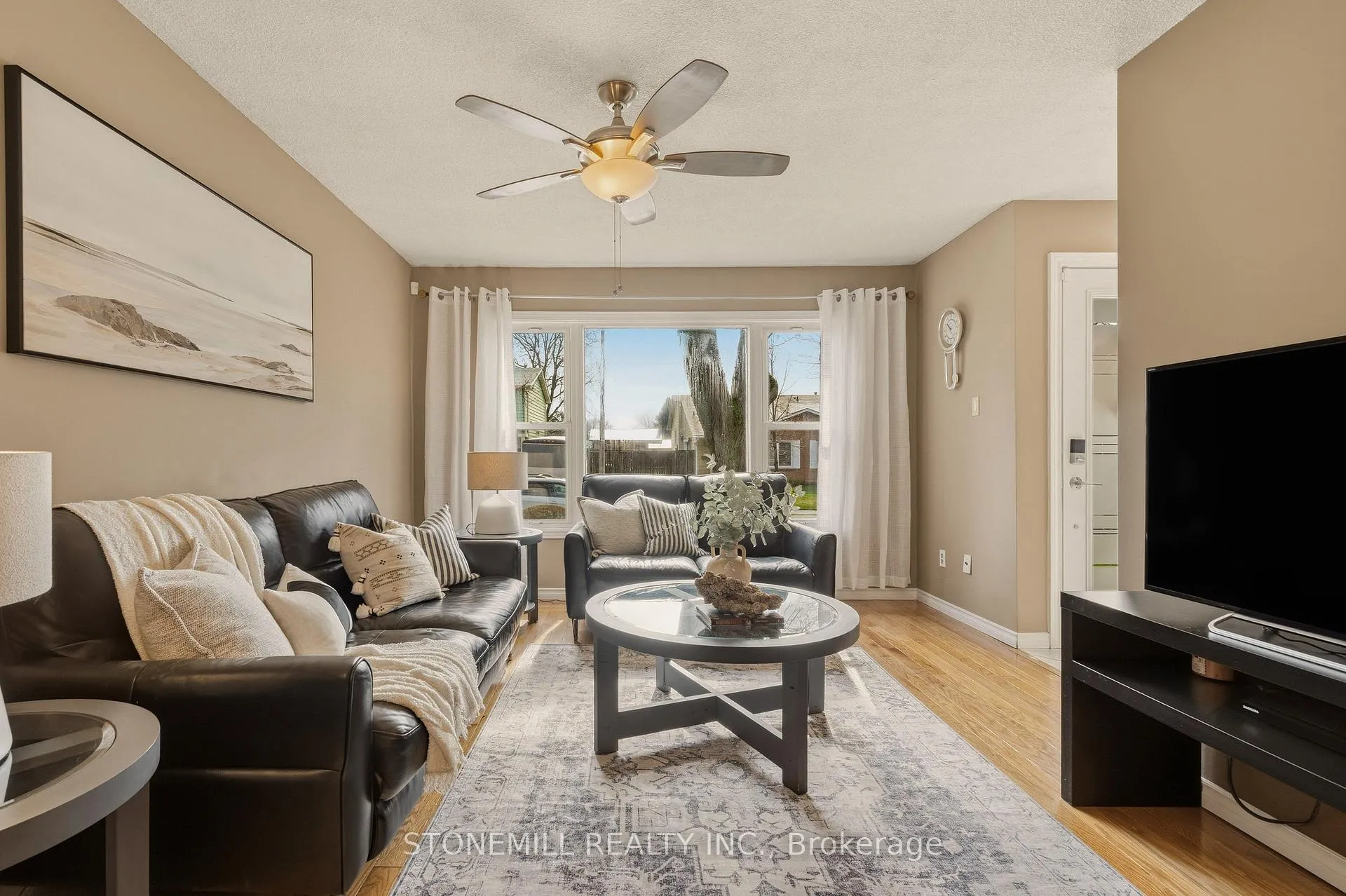 Photo 5 of 19 Golden Orchard Drive, Hamilton, Gourley — HOMEH