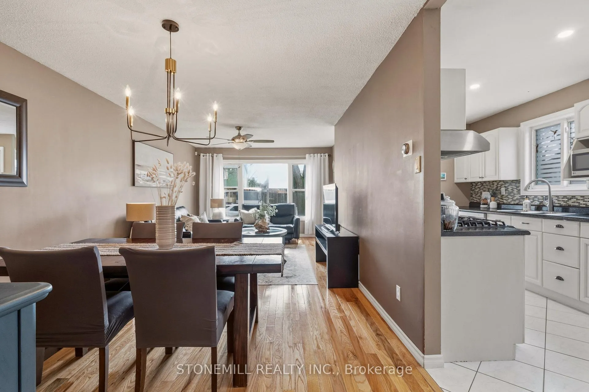 Photo 8 of 19 Golden Orchard Drive, Hamilton, Gourley — HOMEH