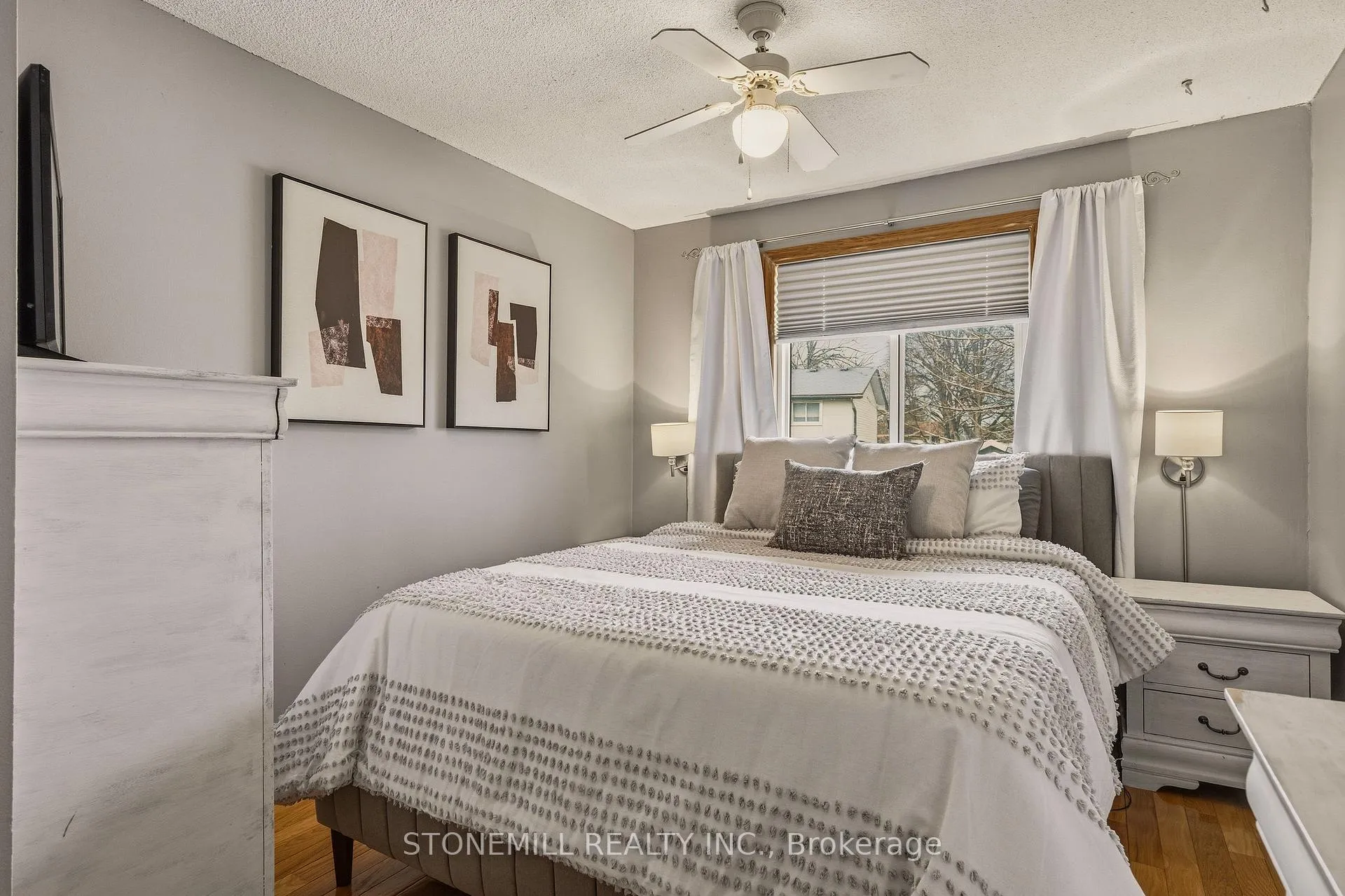 Photo 13 of 19 Golden Orchard Drive, Hamilton, Gourley — HOMEH