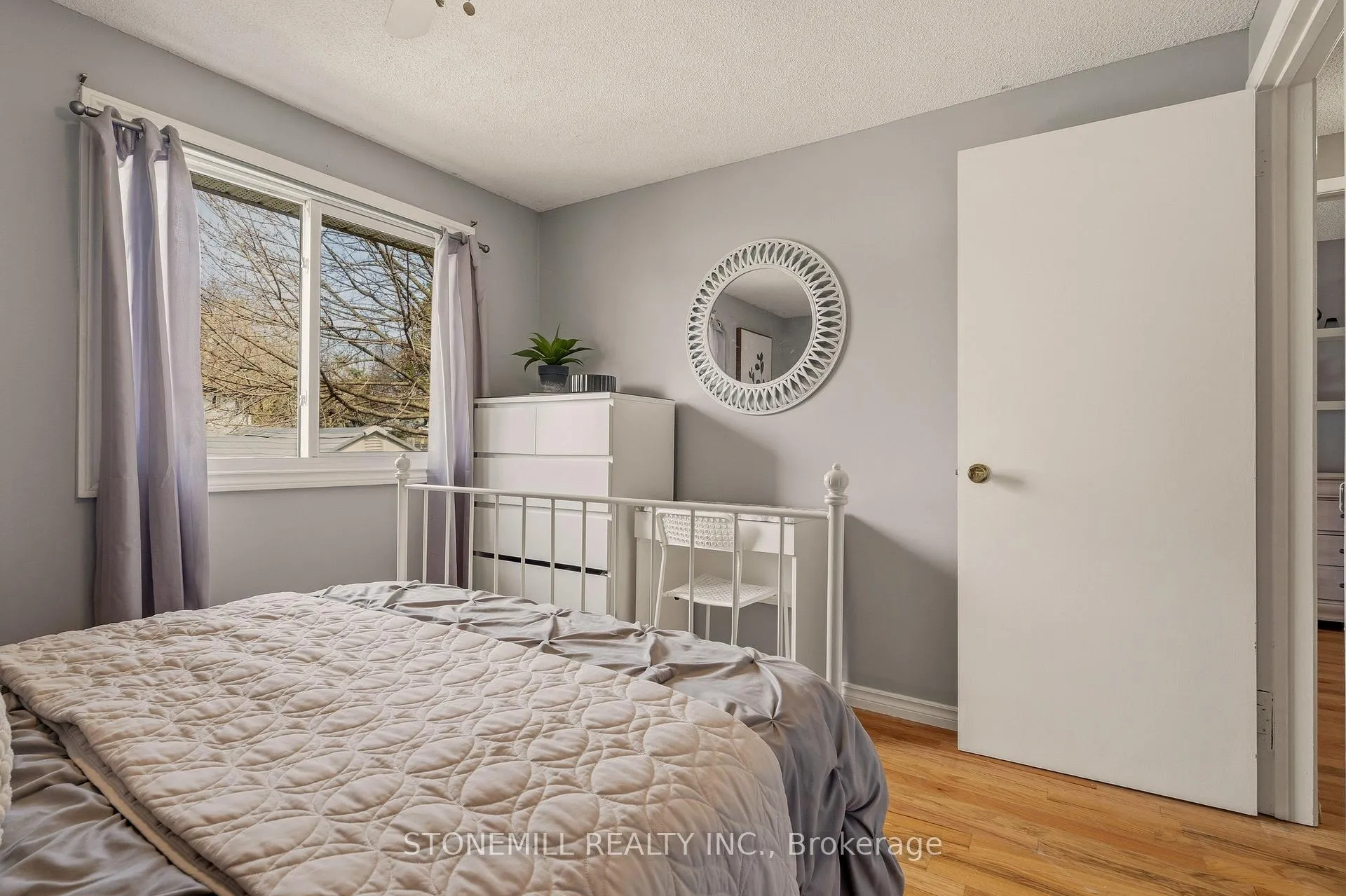 Photo 15 of 19 Golden Orchard Drive, Hamilton, Gourley — HOMEH