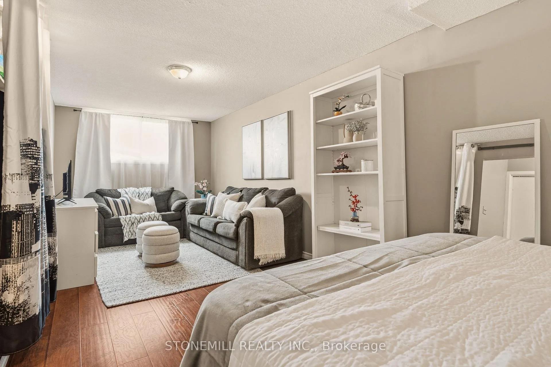 Photo 18 of 19 Golden Orchard Drive, Hamilton, Gourley — HOMEH