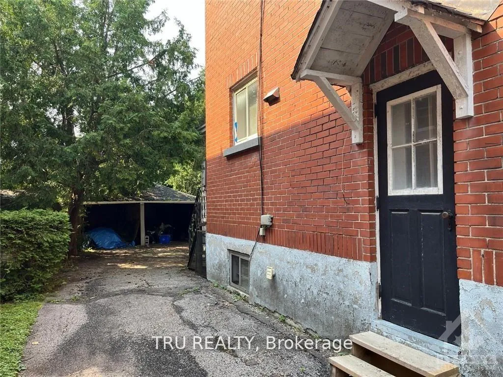 Photo 5 of 102 Putman Avenue, Ottawa, Lindenlea — HOMEH