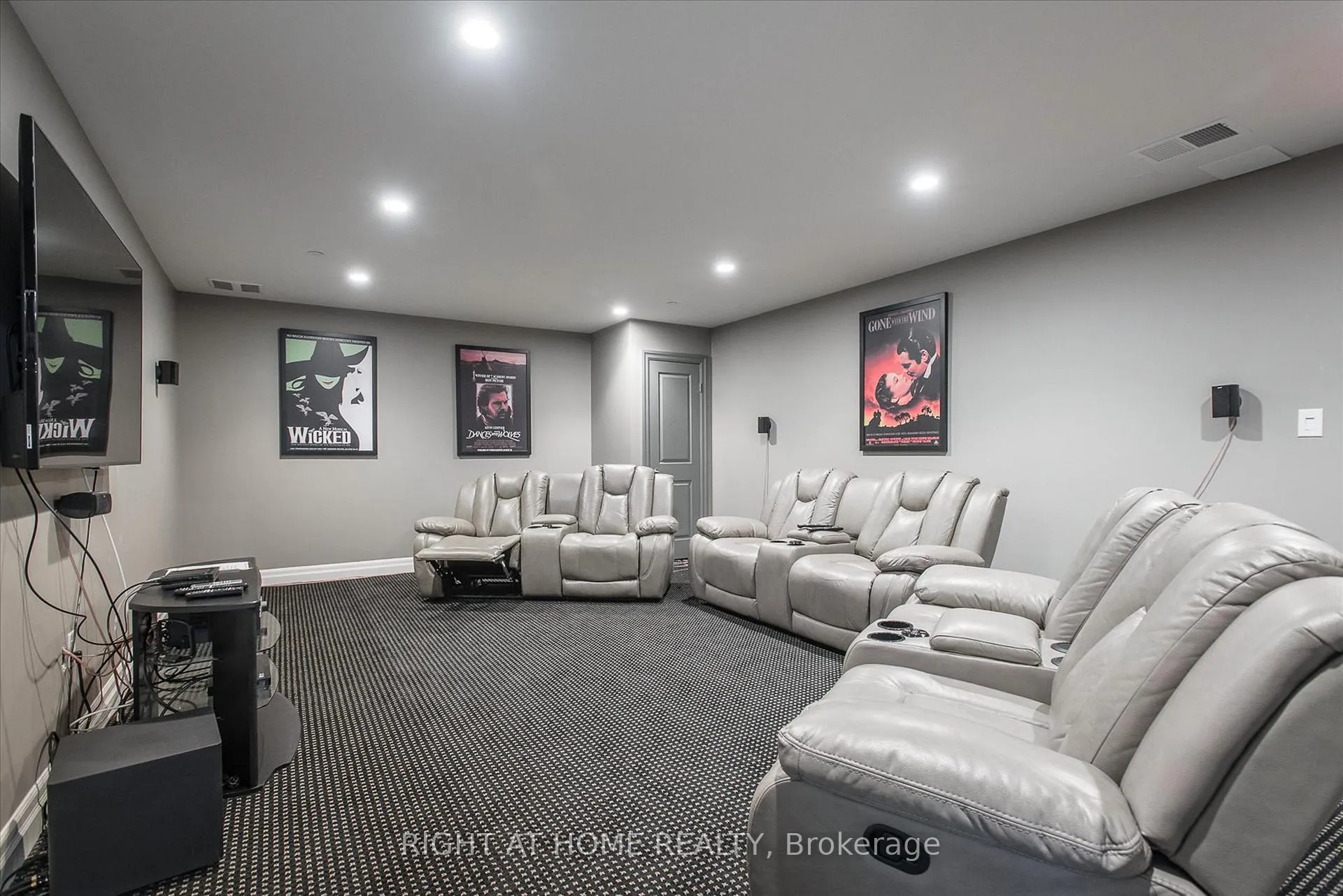Photo 17 of Unit 707, 160 Macdonell Street, Guelph, Downtown — HOMEH
