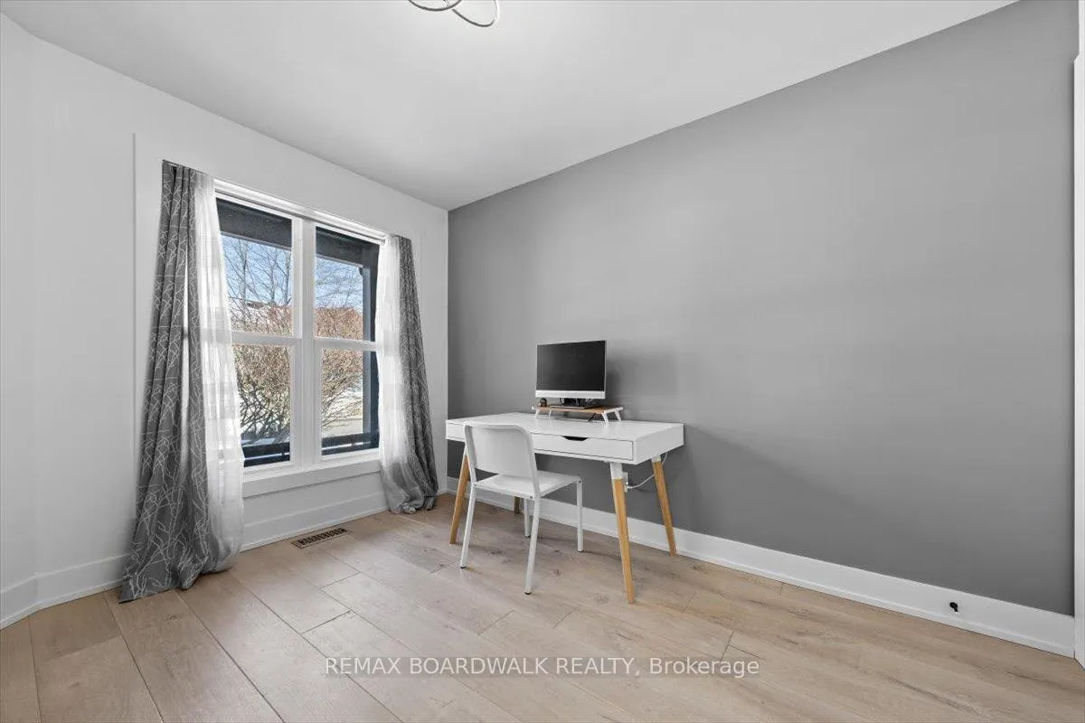 Photo 3 of 1535 Kamouraska Circle, Ottawa, Chateauneuf — HOMEH