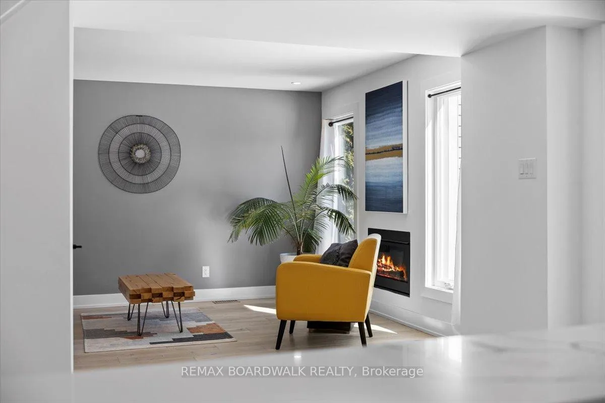 Photo 6 of 1535 Kamouraska Circle, Ottawa, Chateauneuf — HOMEH
