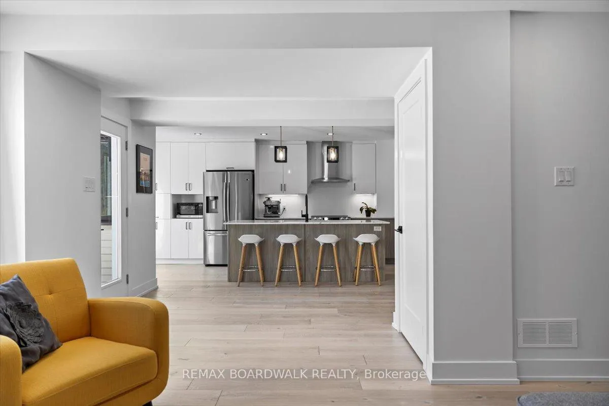 Photo 8 of 1535 Kamouraska Circle, Ottawa, Chateauneuf — HOMEH