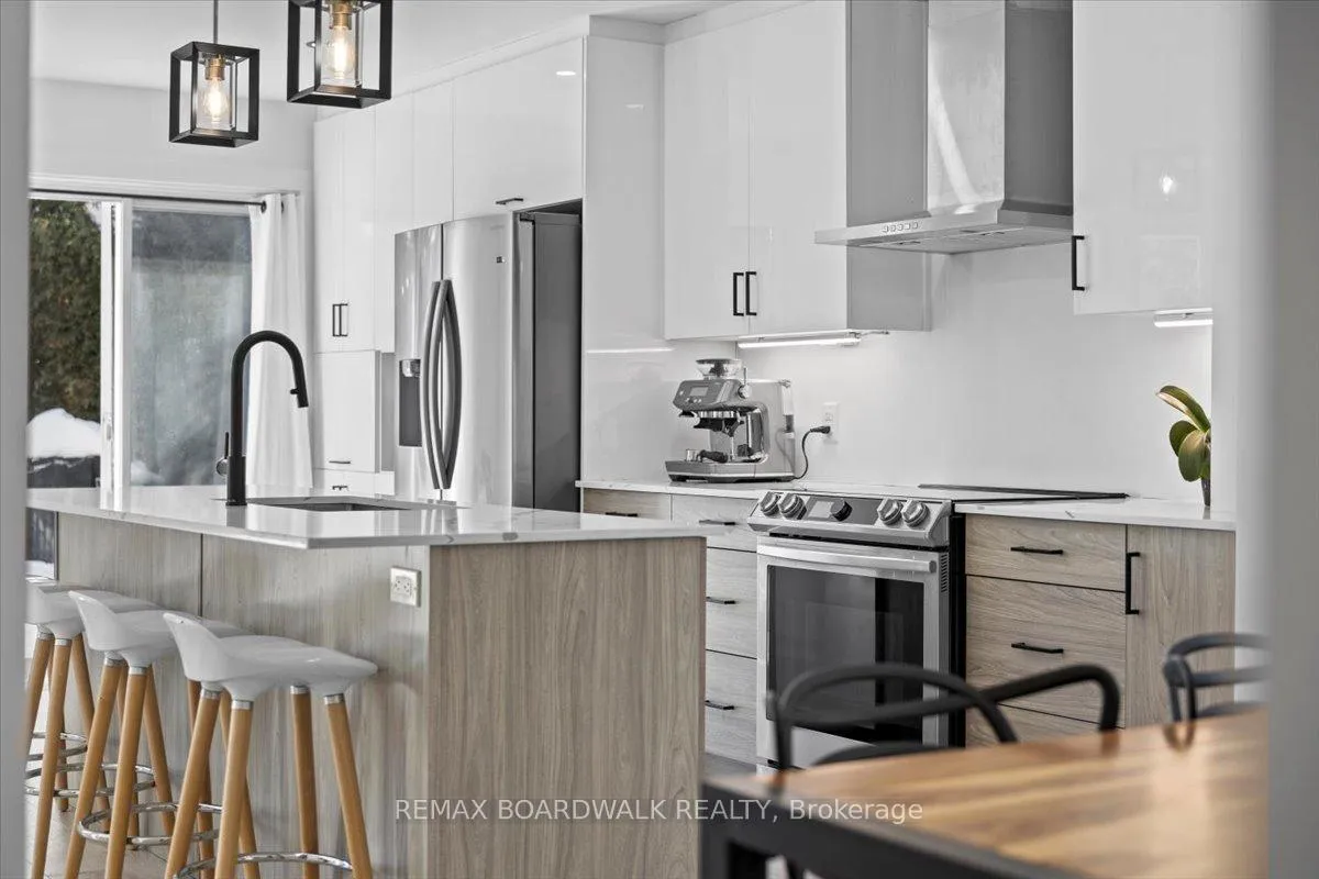 Photo 12 of 1535 Kamouraska Circle, Ottawa, Chateauneuf — HOMEH